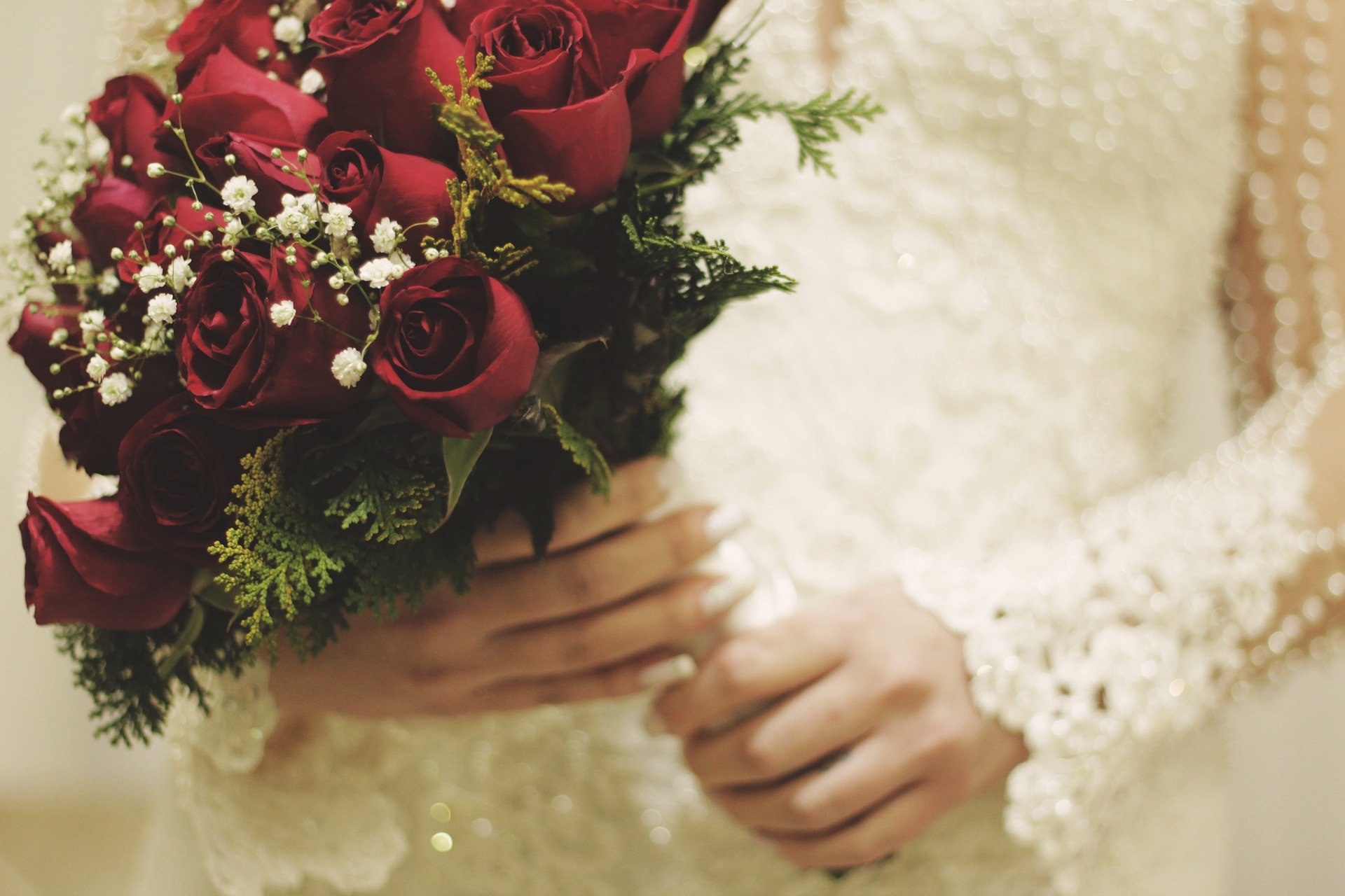 プロポーズする男性必見 バラは本数や色で意味が変わる 花言葉一覧まとめ 公式 長浜市 米原市のお花屋さんは 花玄